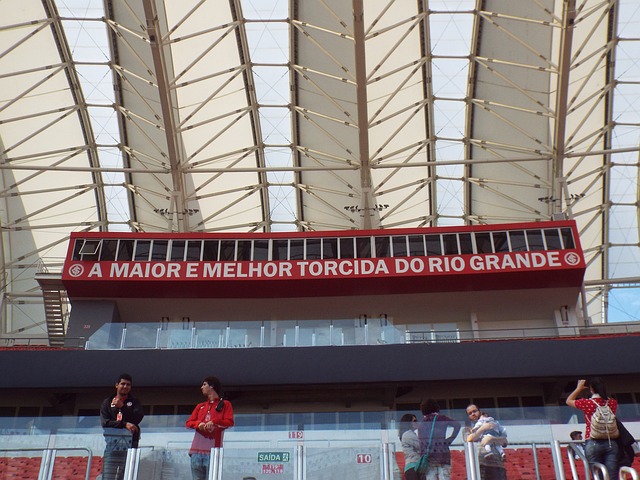 但从菲利克 但从菲利克